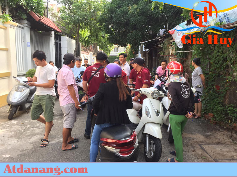 Thuê xe máy Đường Trần Phú